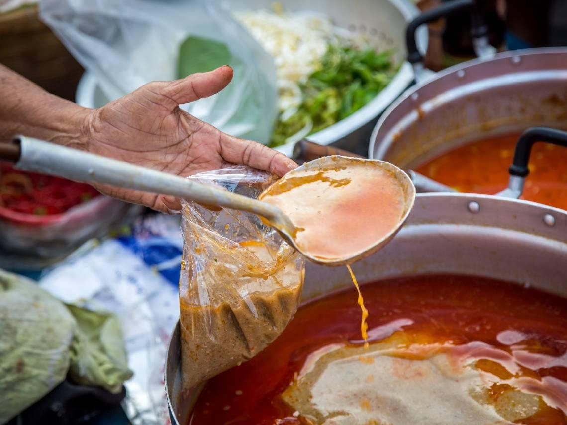 塑膠袋放熱食、紙杯裝咖啡...吃進微塑膠，脂肪吸收暴增145%！減重醫師只做4件事，驚見「腰圍小一圈」